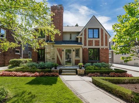 grosse pointe homes for sale|zillow grosse pointe homes.